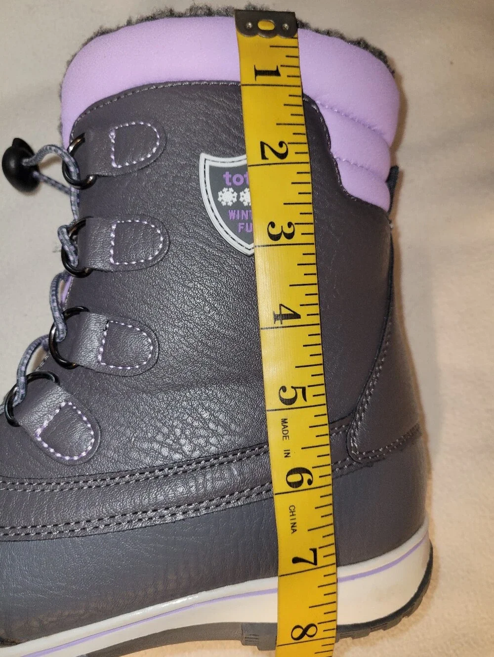 Totes Girls Size 5M Davina Grey Lavender Waterproof  Thinsulate Fleece Lining